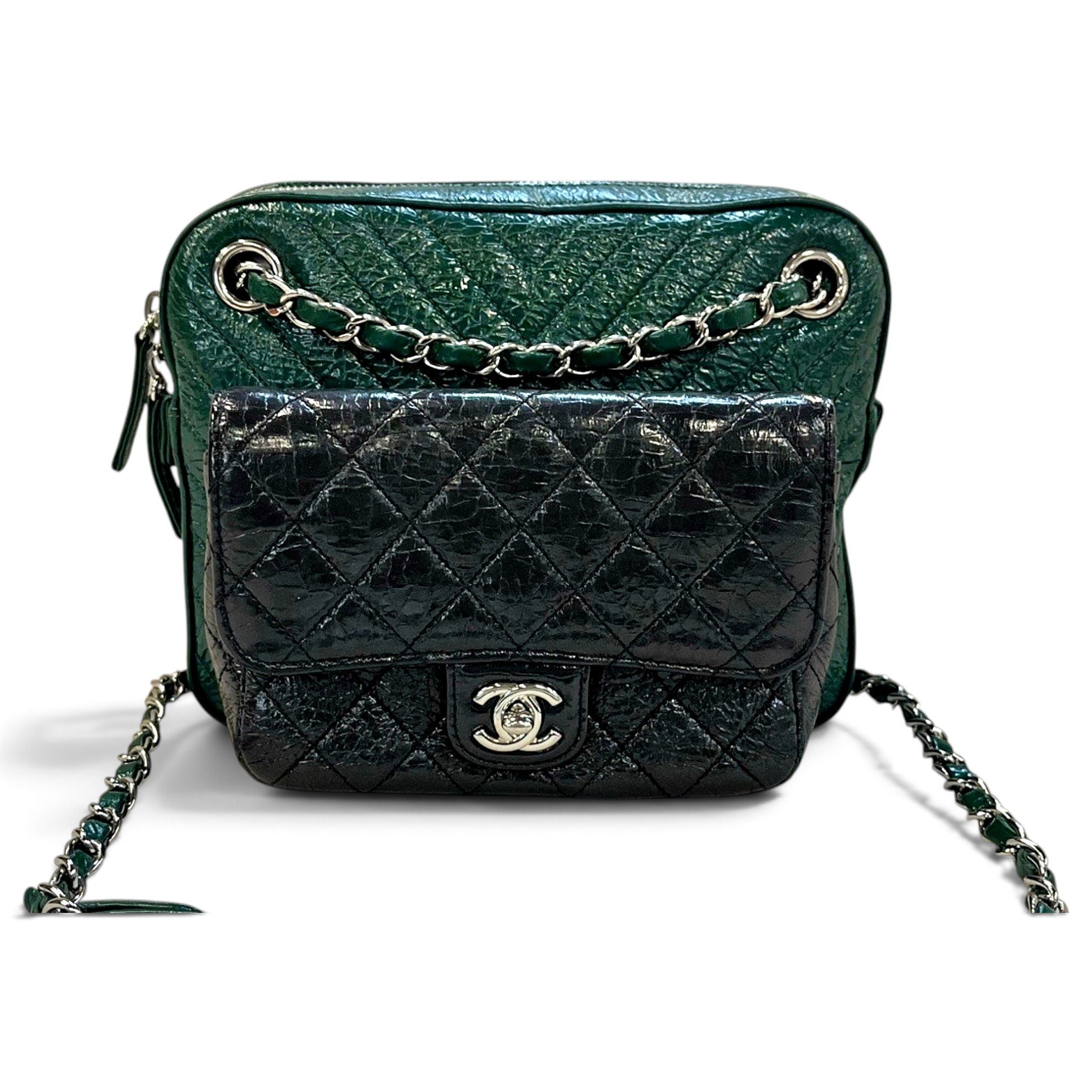 Timeless/Classique patent leather crossbody bag