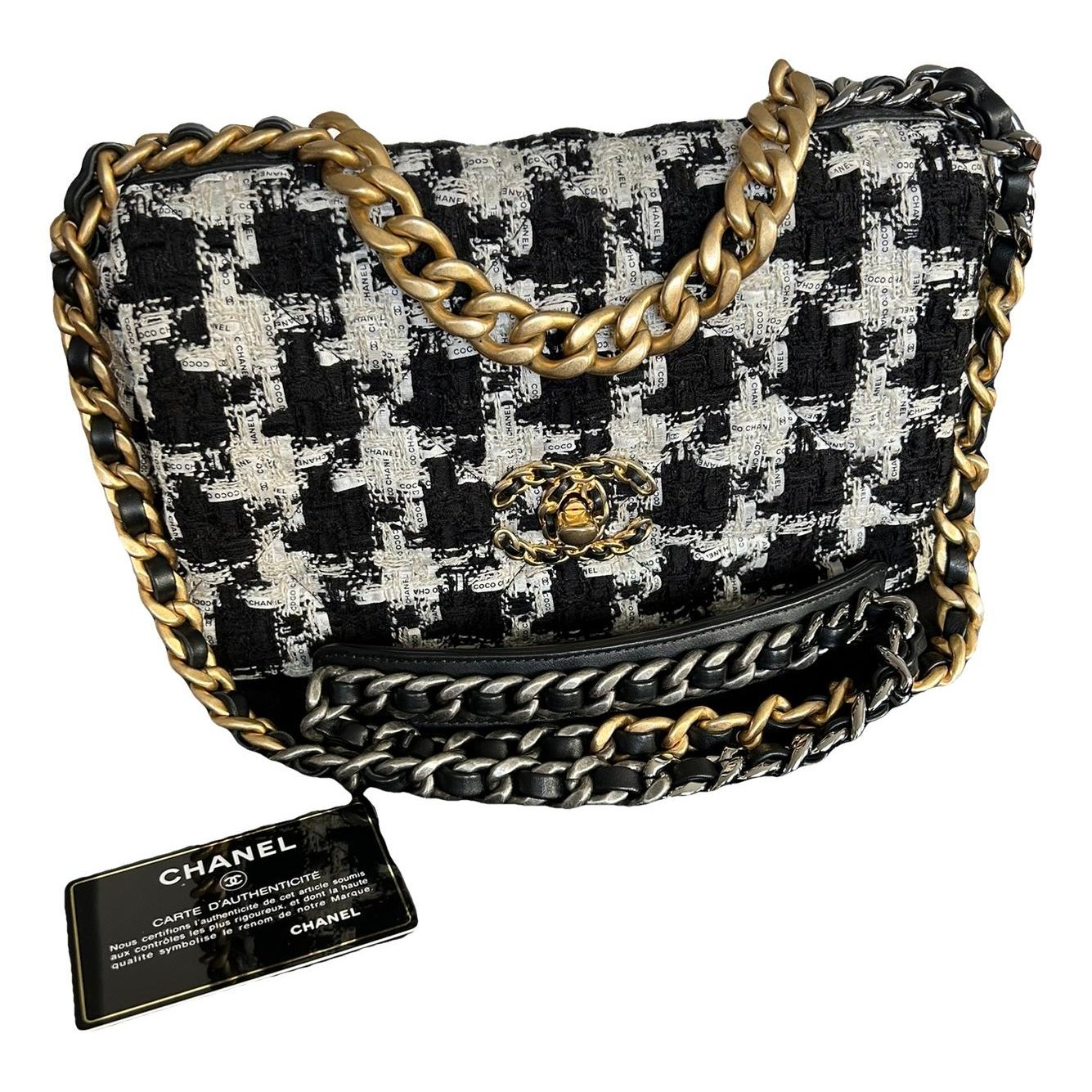 Chanel 19 tweed crossbody bag