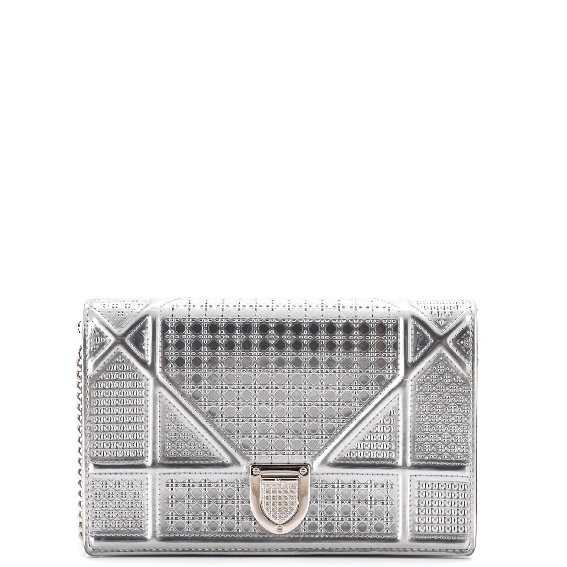 Diorama Wallet on Chain Cannage Embossed Calfskin