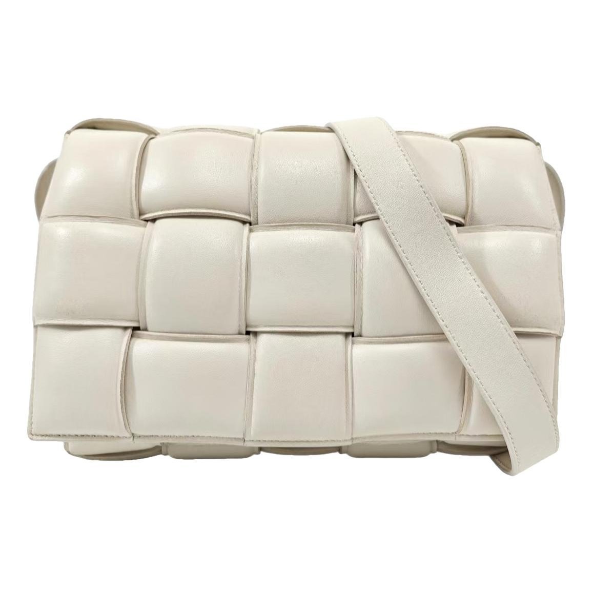 Cassette Padded leather handbag