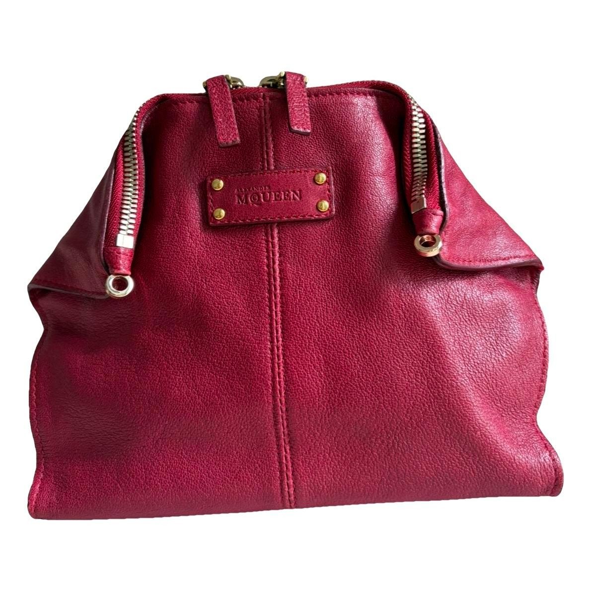 Manta leather clutch bag