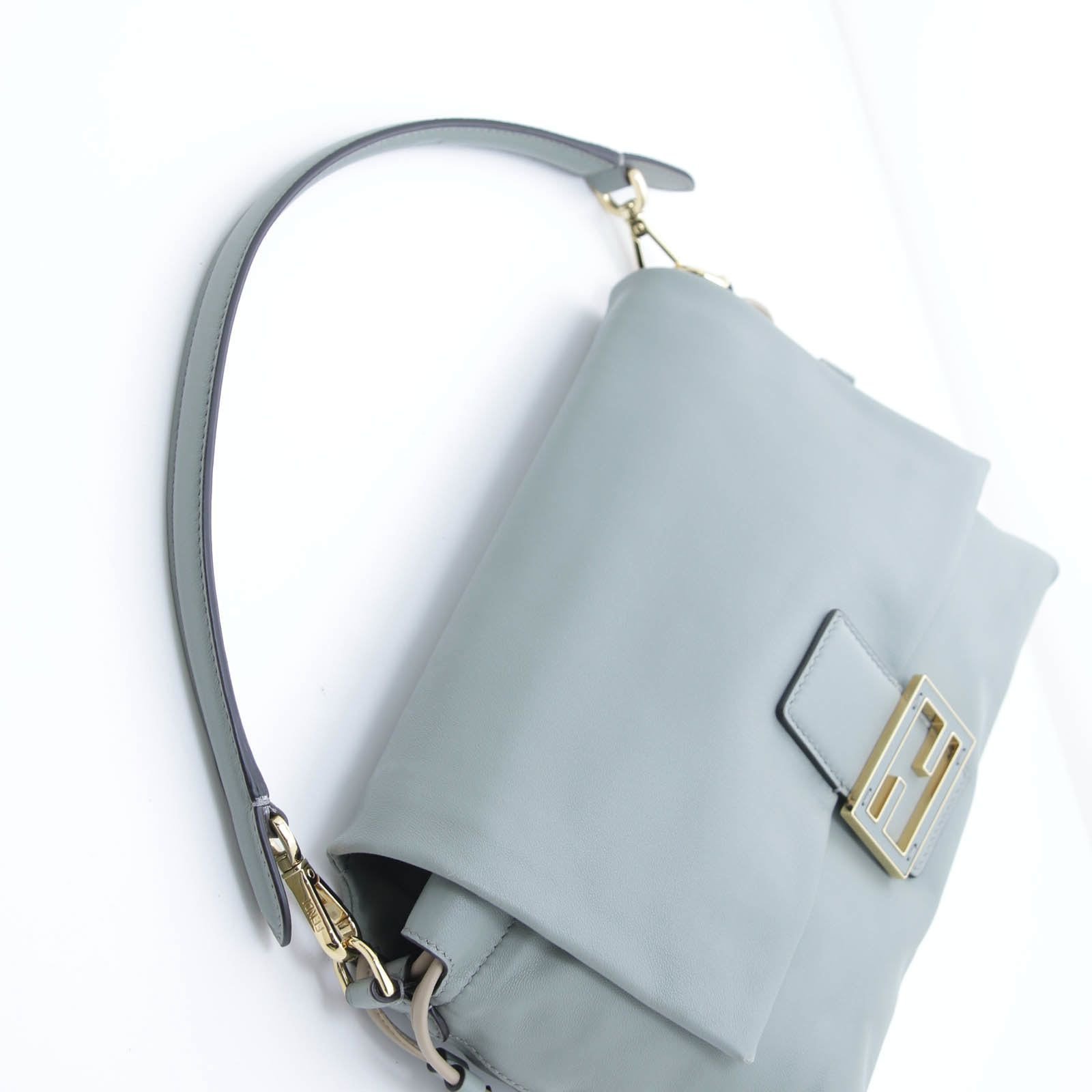 Baguette leather handbag