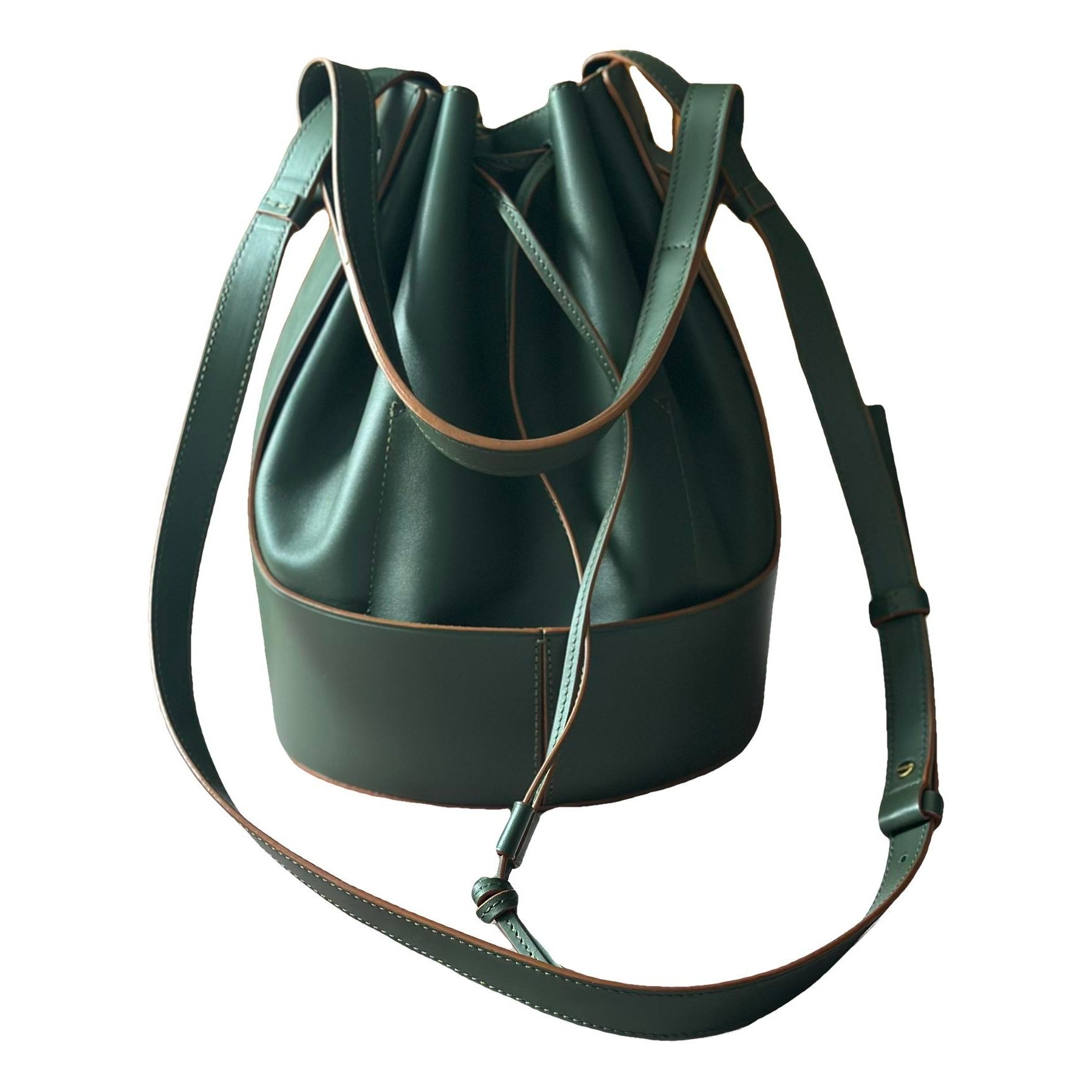 Balloon leather handbag