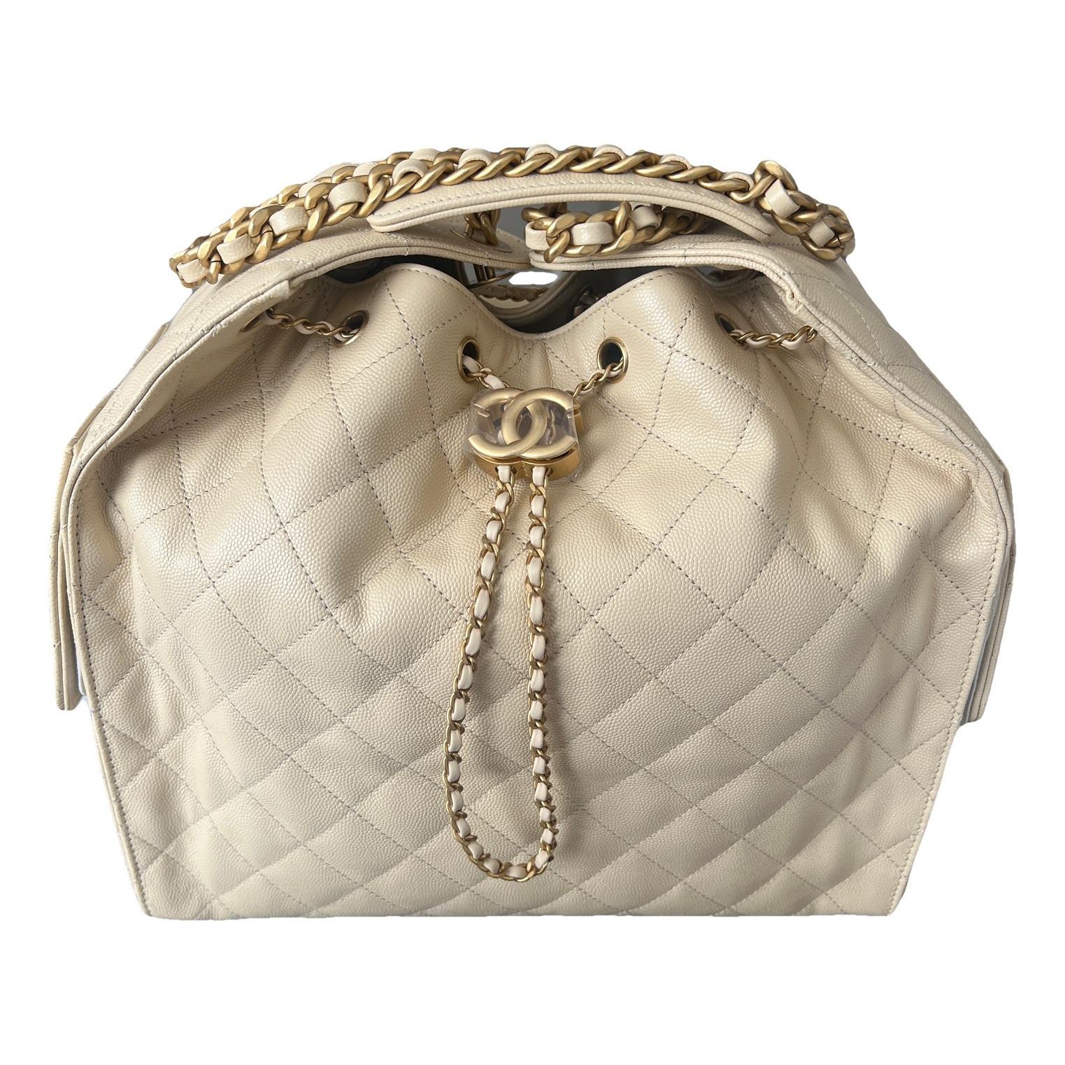 Chanel 25 leather bag