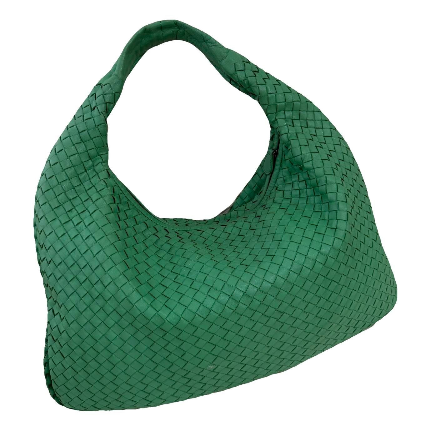 Veneta leather handbag