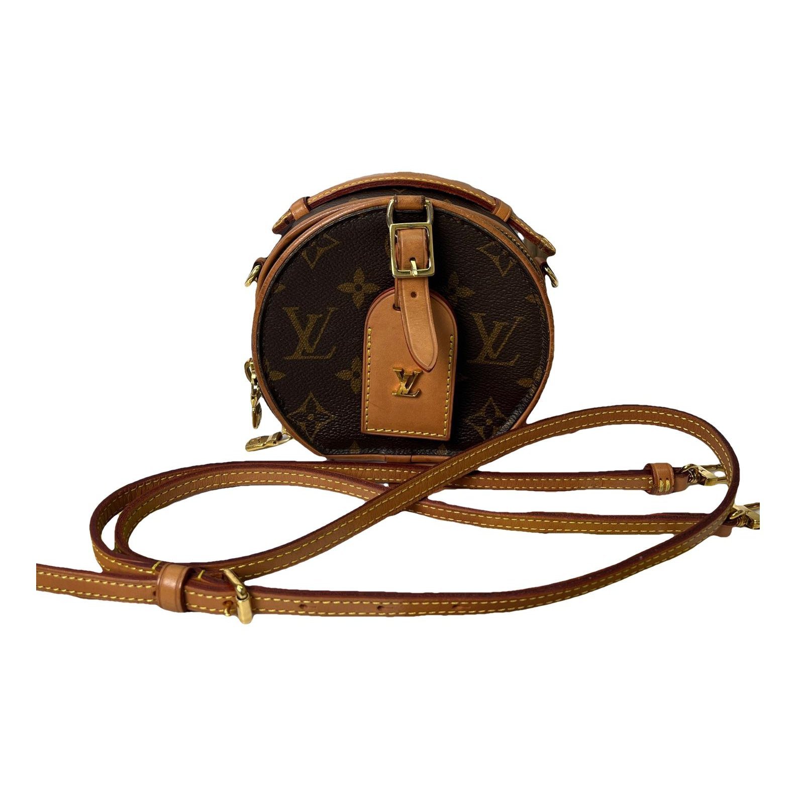 Boîte chapeau souple leather crossbody bag