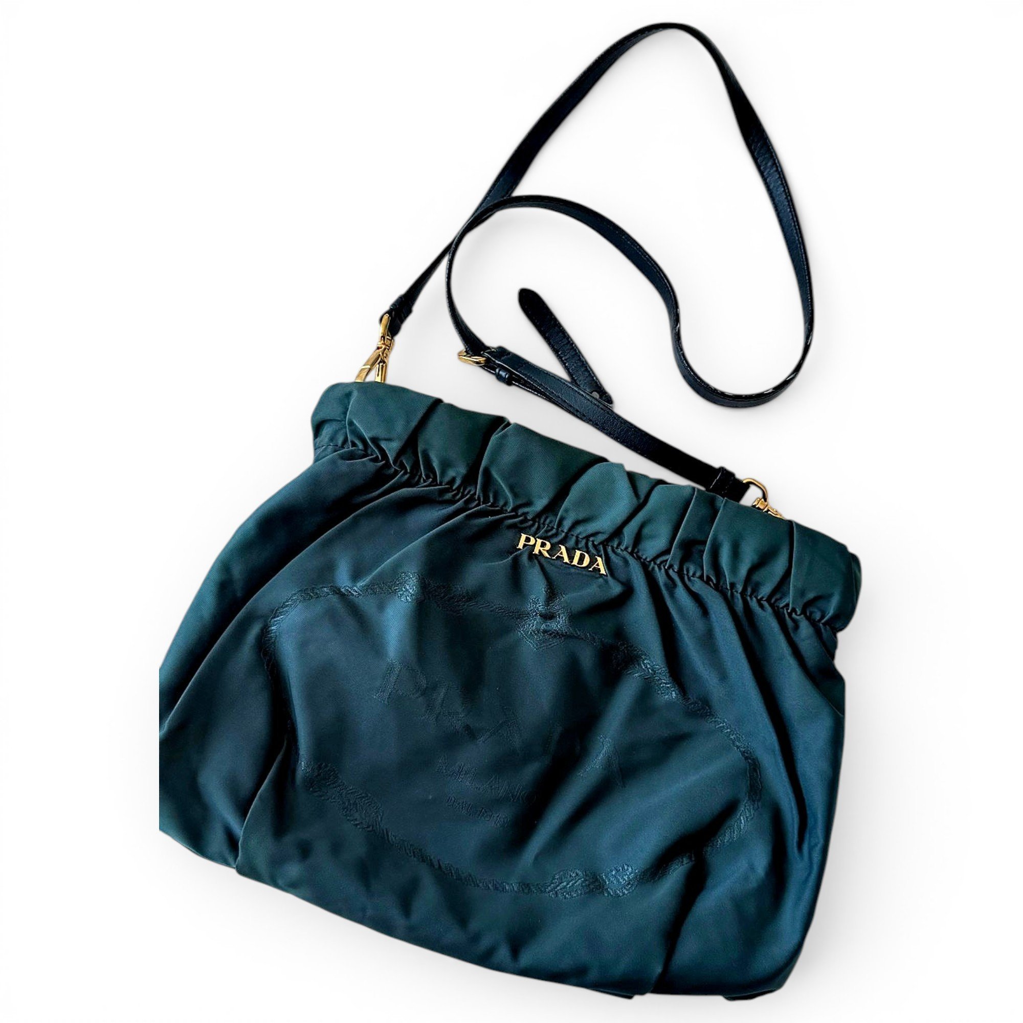 Re-Edition 1978 Bucket handbag