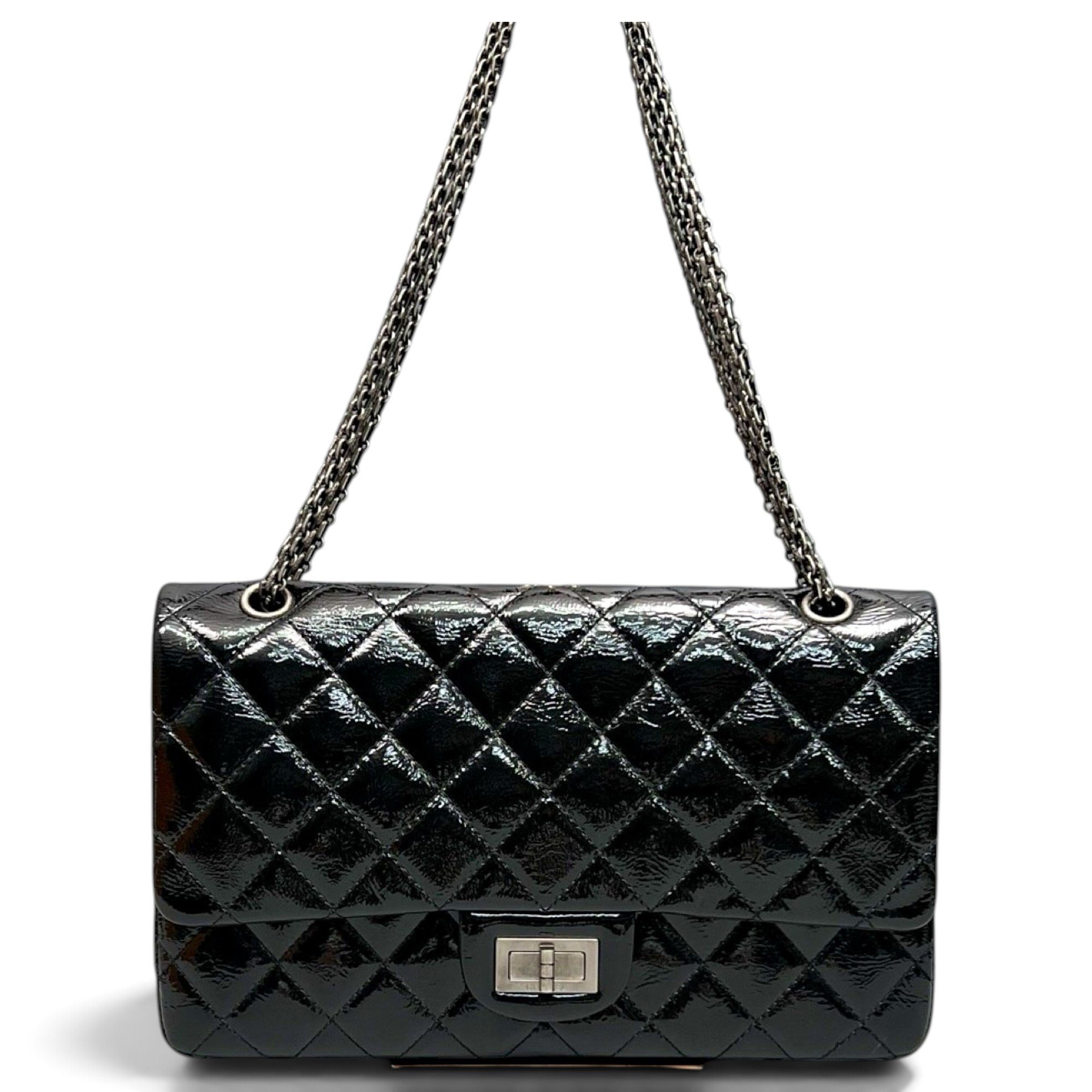Timeless/Classique patent leather handbag
