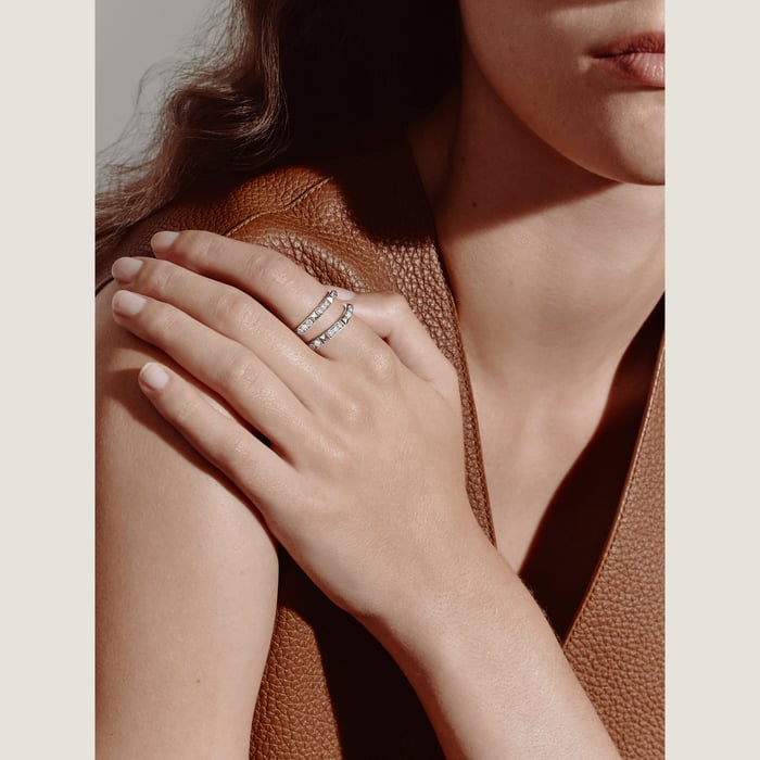 썽 꼴로리 Hermès Clou d'H 링, 라지 모델