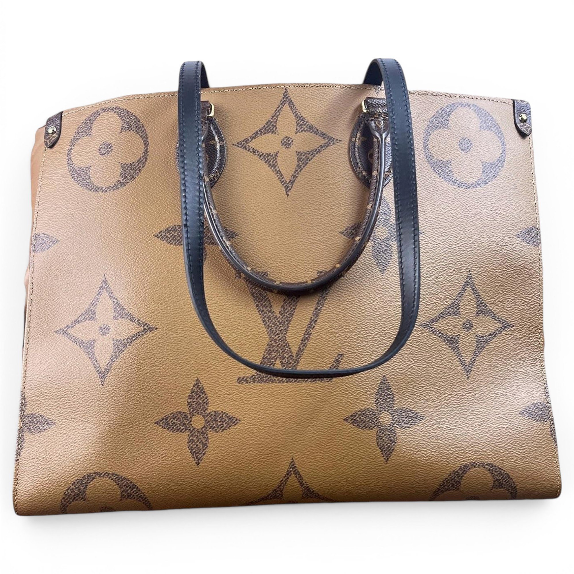 Onthego leather tote
