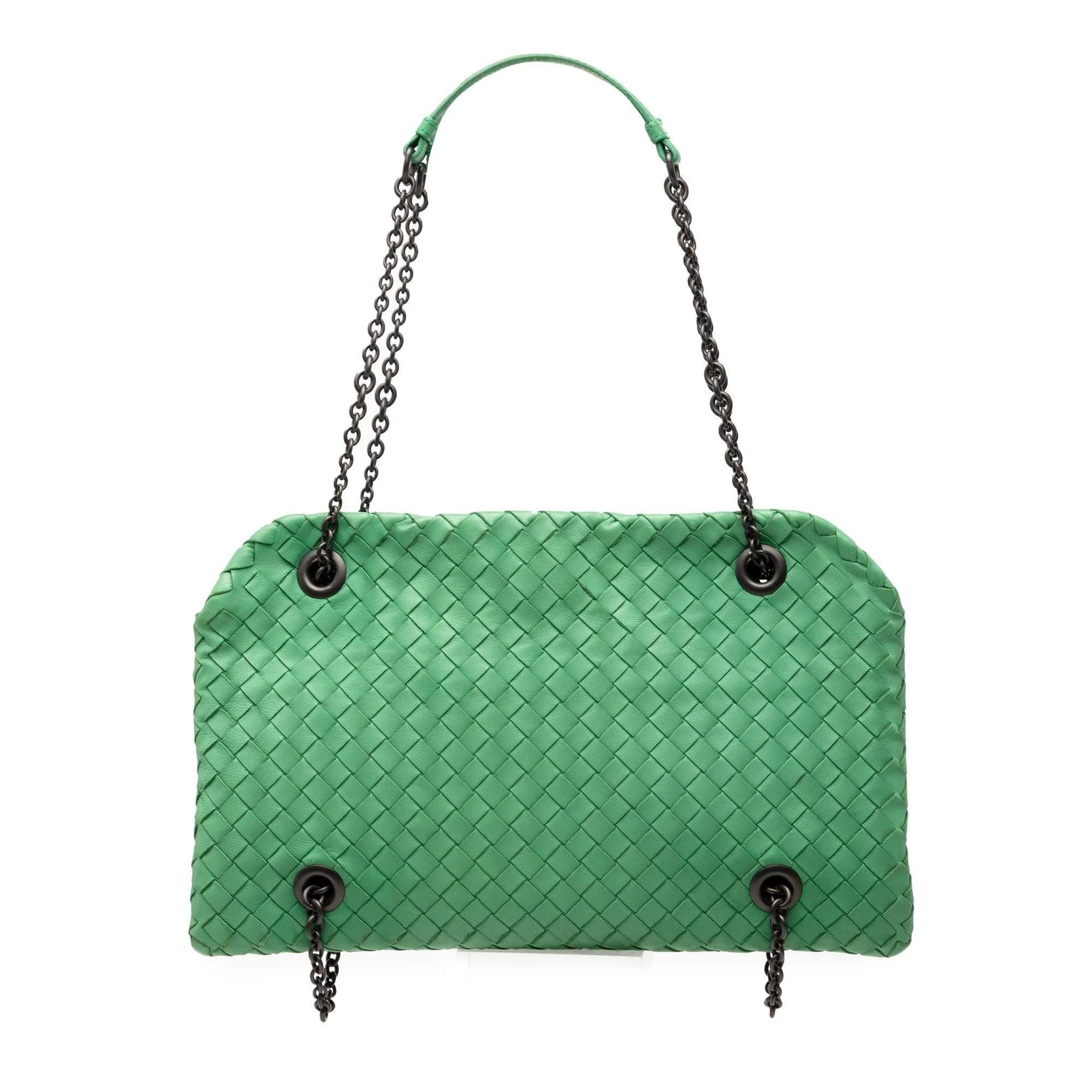Veneta leather handbag
