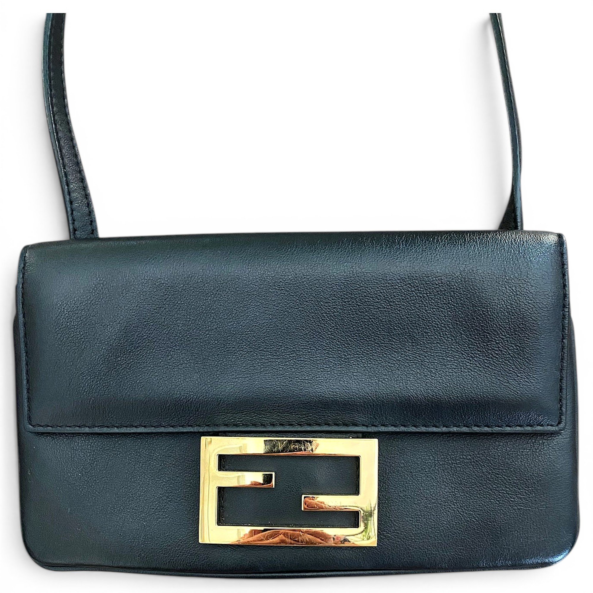 Baguette leather handbag