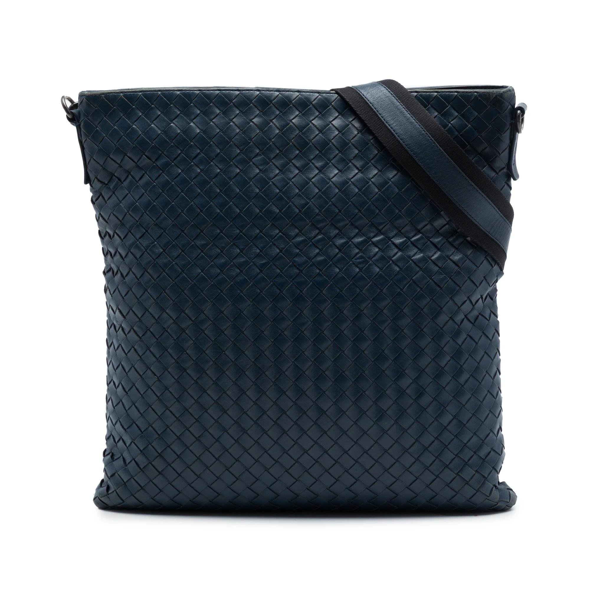 Veneta leather crossbody bag