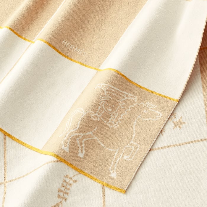 Biscuit Cabriole Blanket