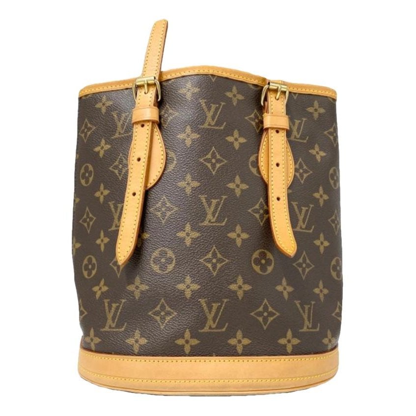 Bucket leather handbag