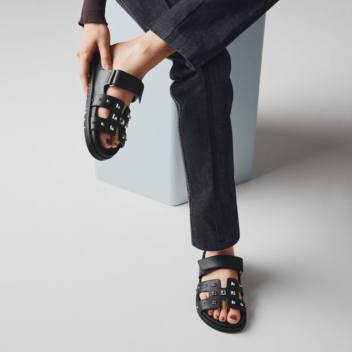 Noir Chypre Sandal