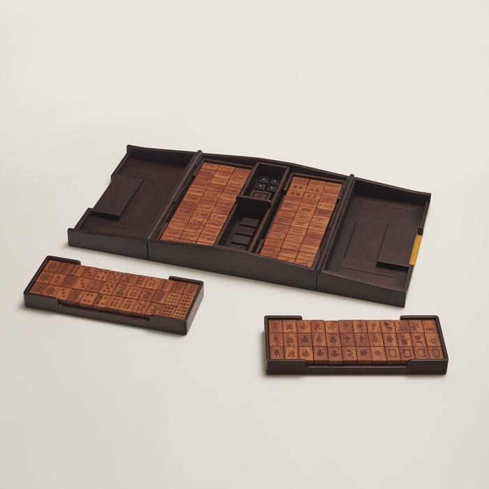 Rouge H Macao Mahjong Game
