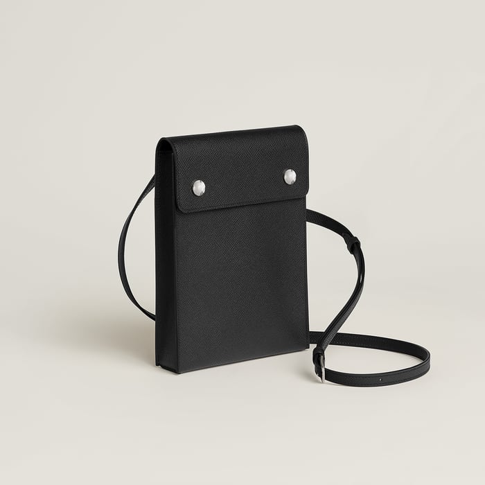 Noir Hermèsnap Vertical to Go Pouch
