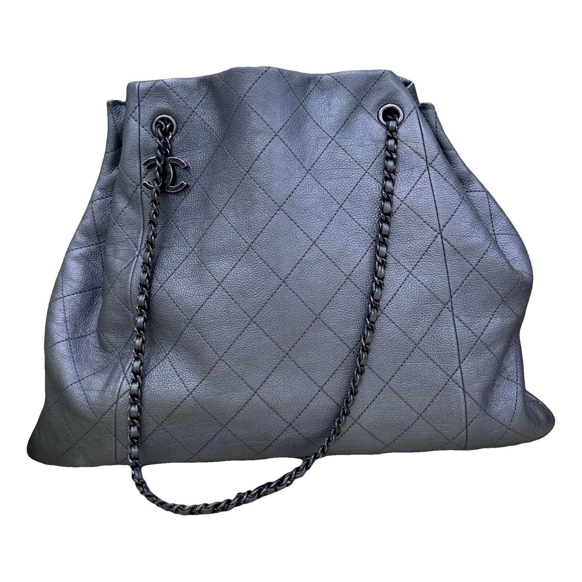 Gabrielle Bucket leather crossbody bag