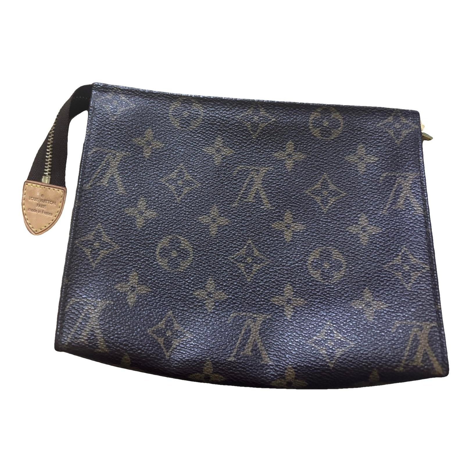 Louis Vuitton Leather clutch bag
