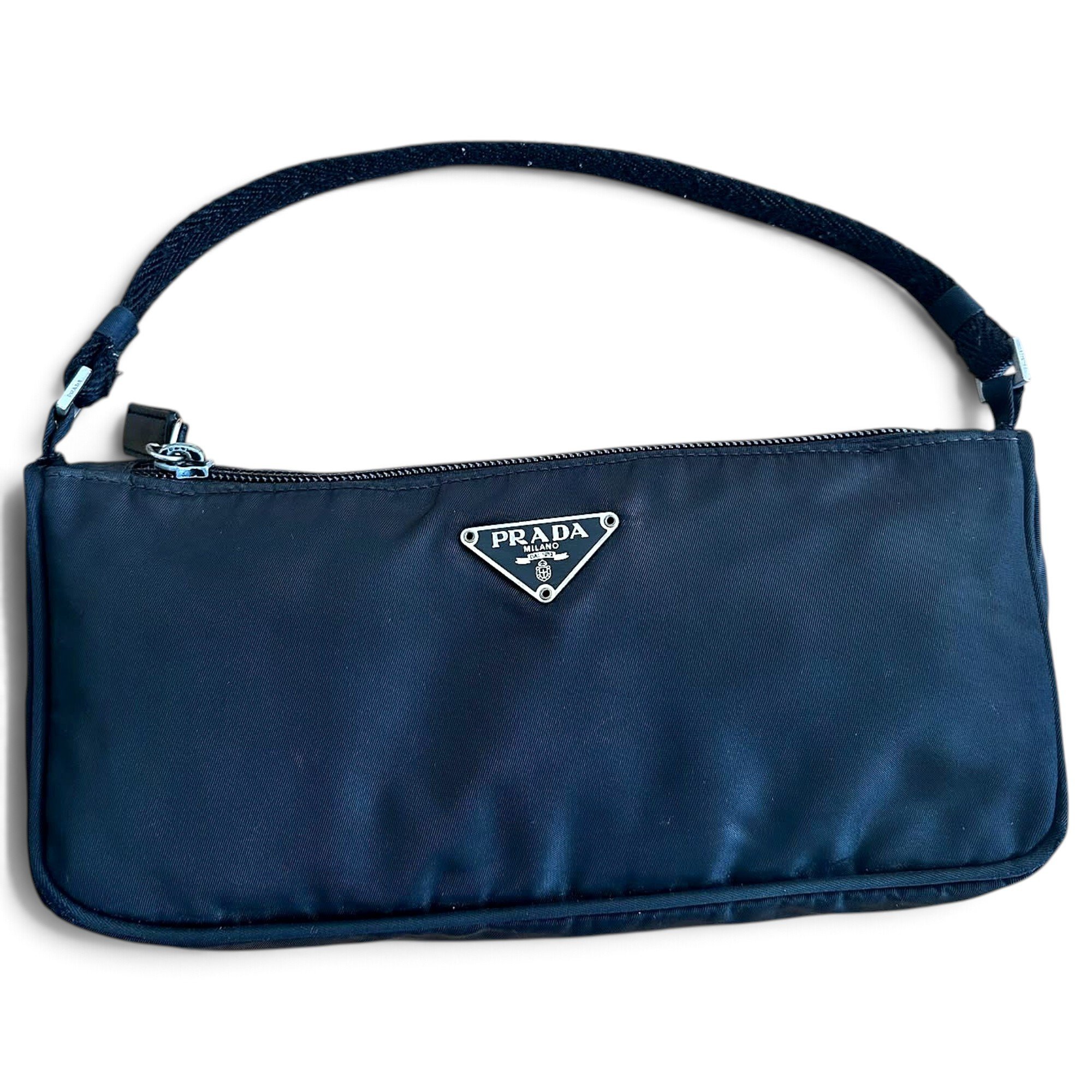Re-Edition 2002 handbag