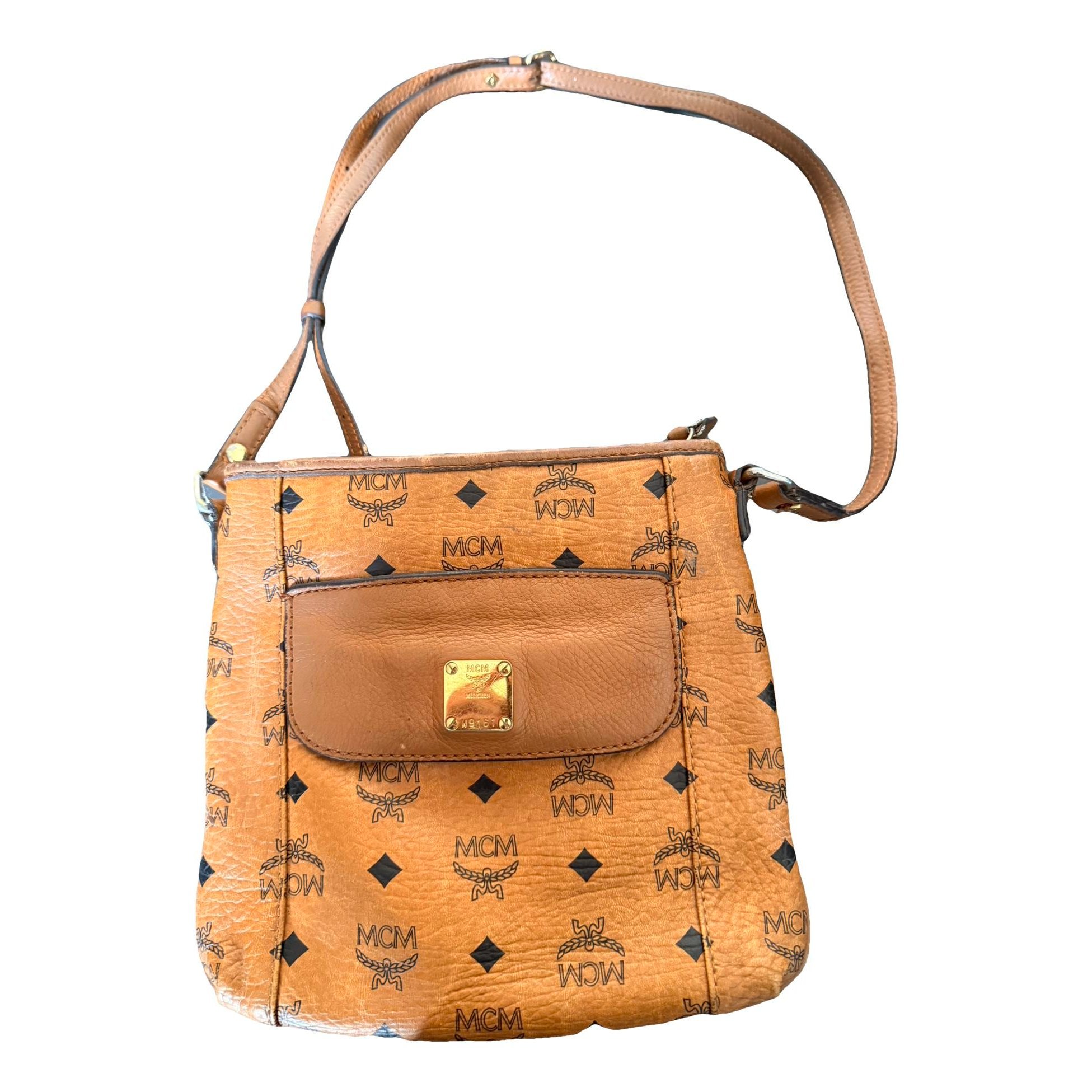 Leather crossbody bag