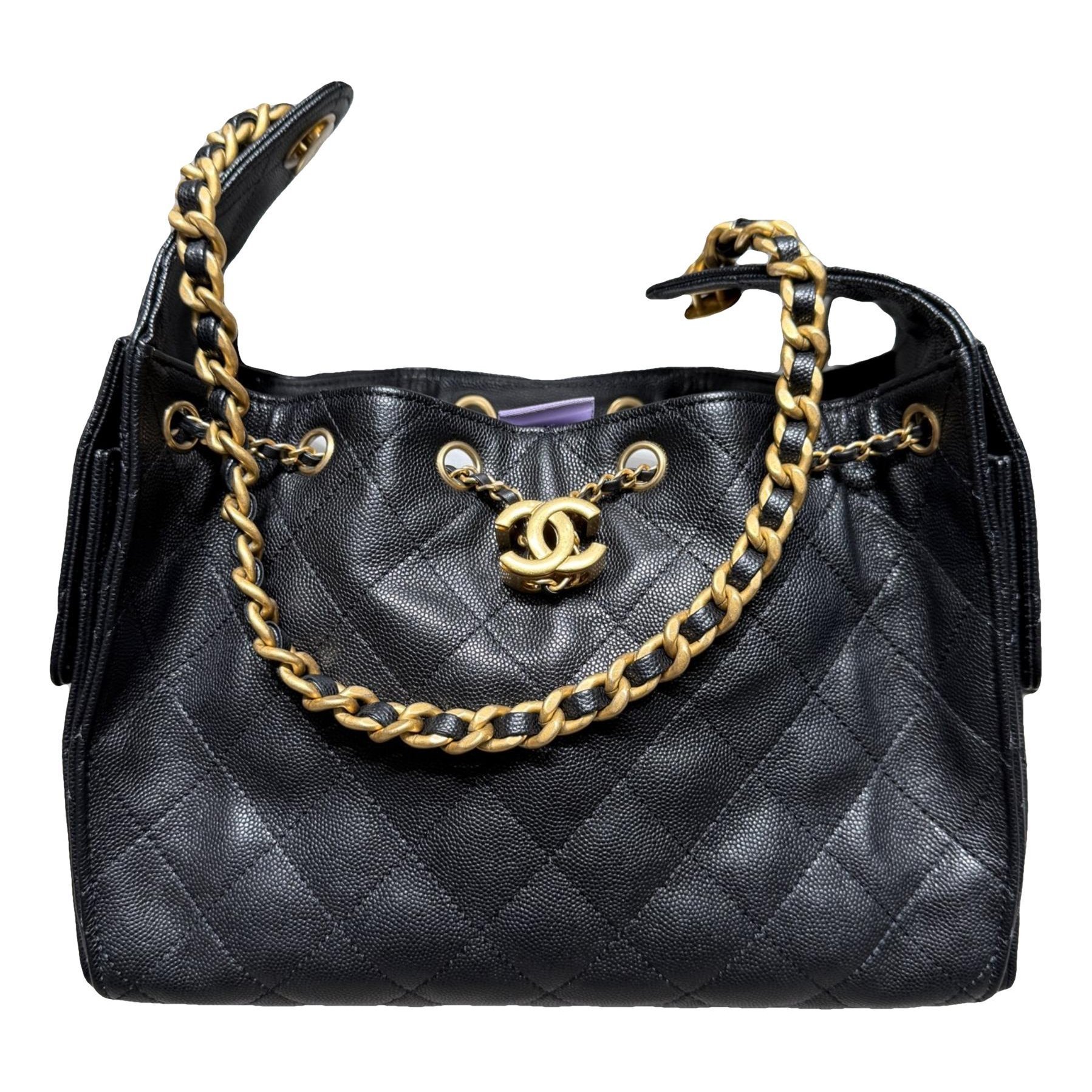 Chanel 25 leather bag