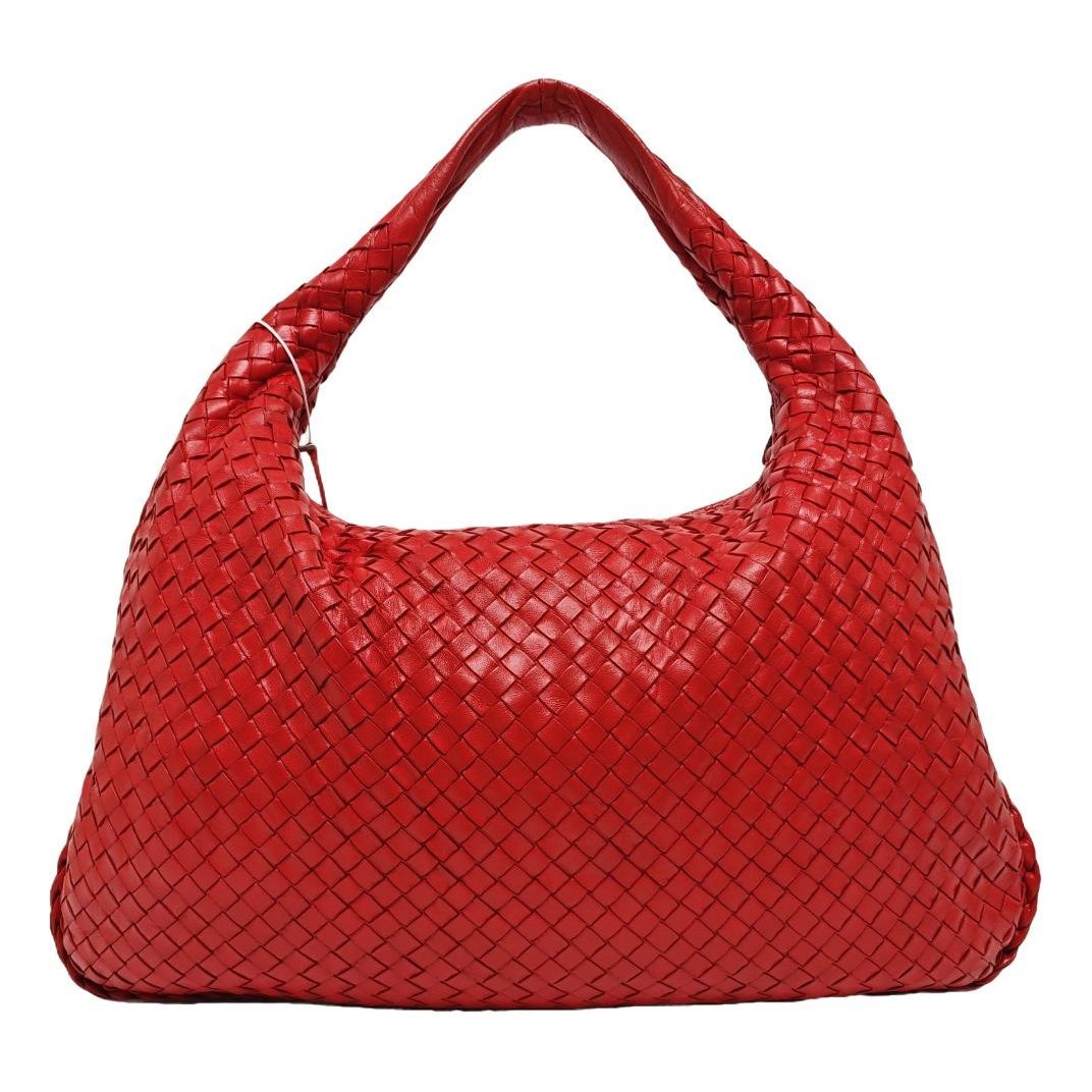 Veneta leather handbag