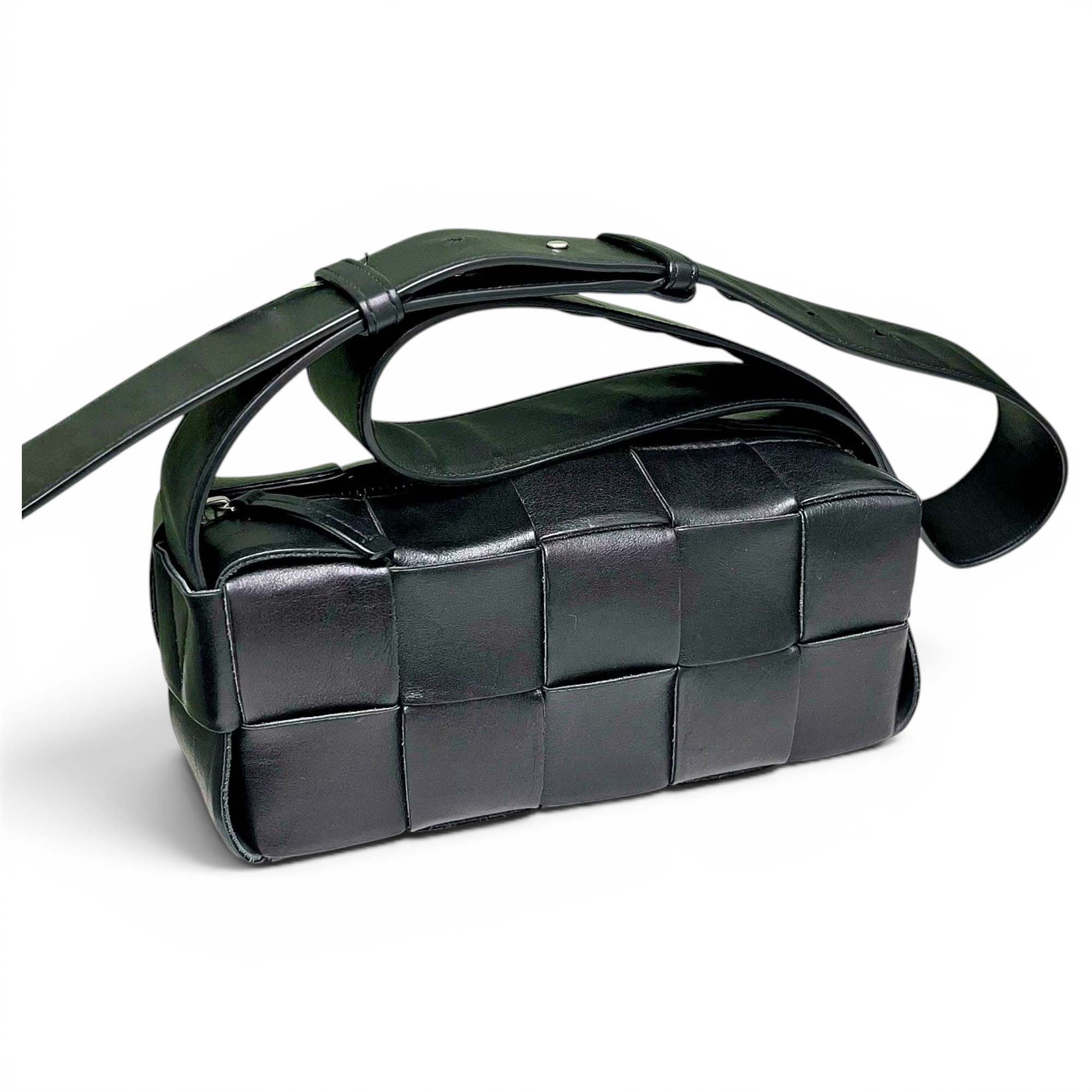 Cassette leather handbag
