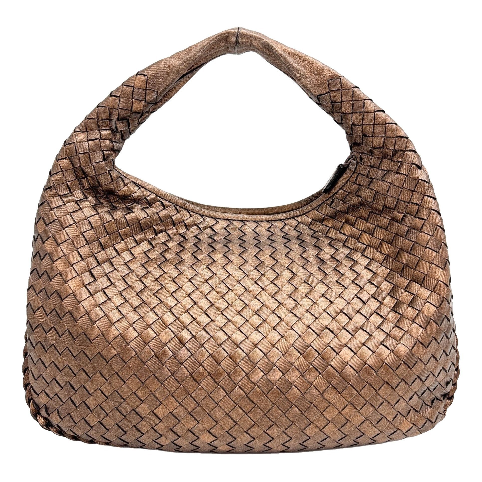 Veneta leather handbag