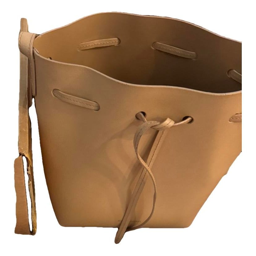 Bucket leather handbag