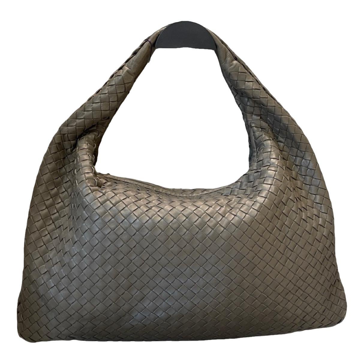 Veneta leather handbag