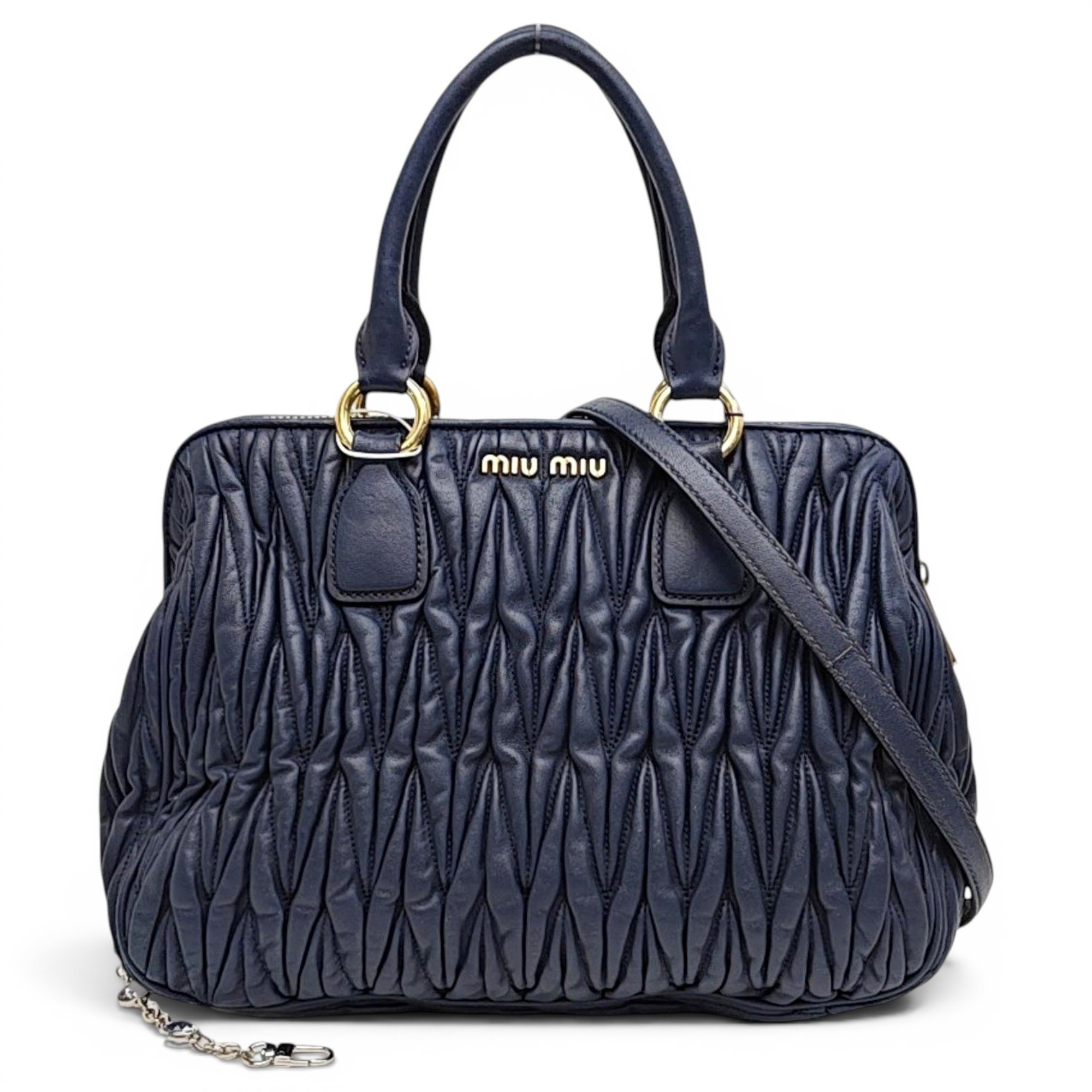 Matelassé leather handbag