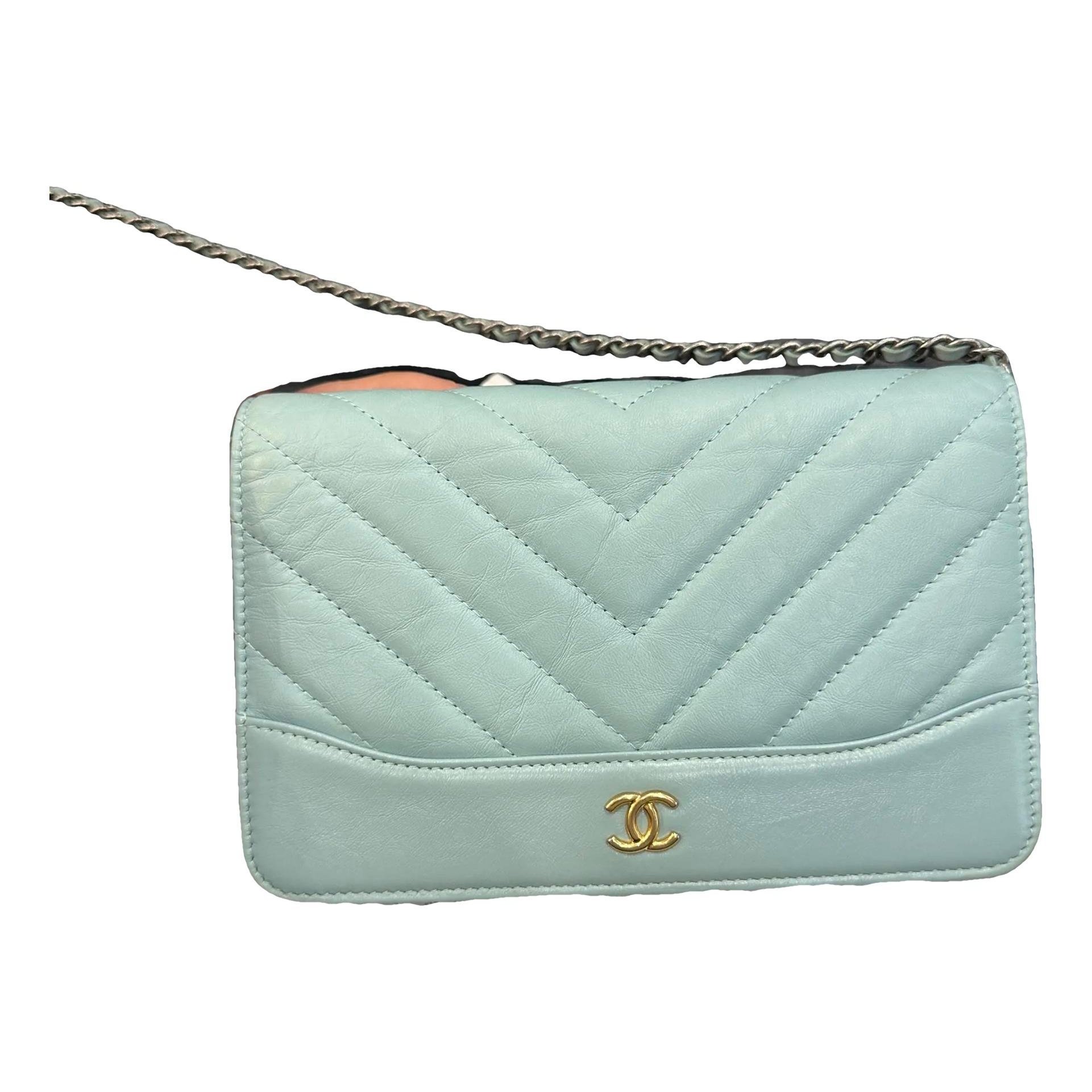 Wallet On Chain Timeless/Classique leather crossbody bag