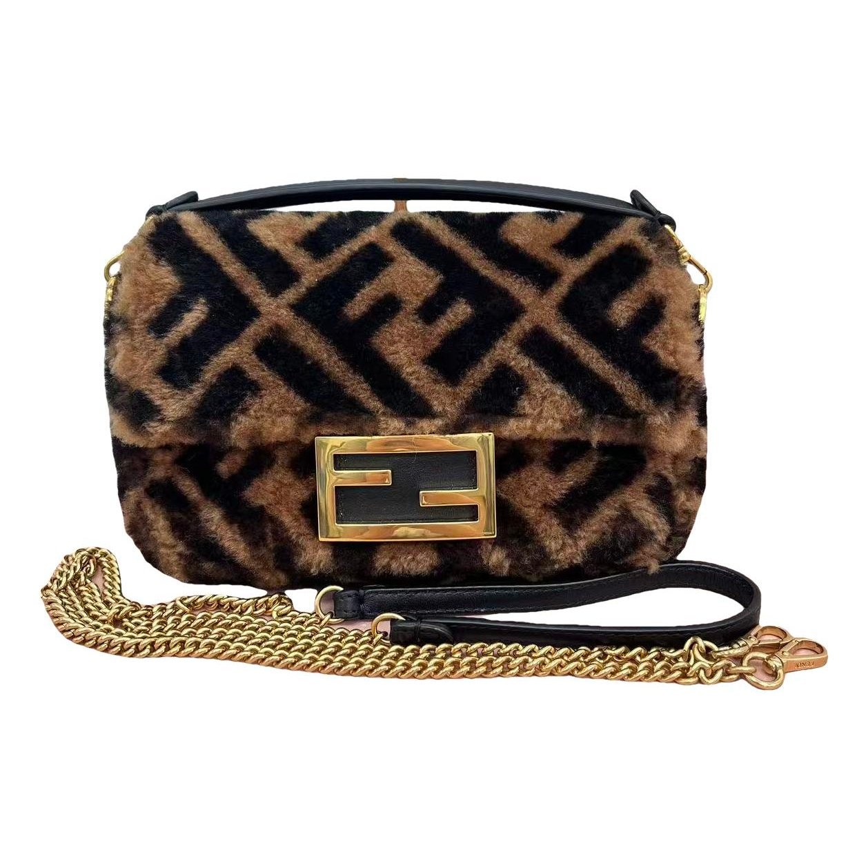 Baguette cloth handbag