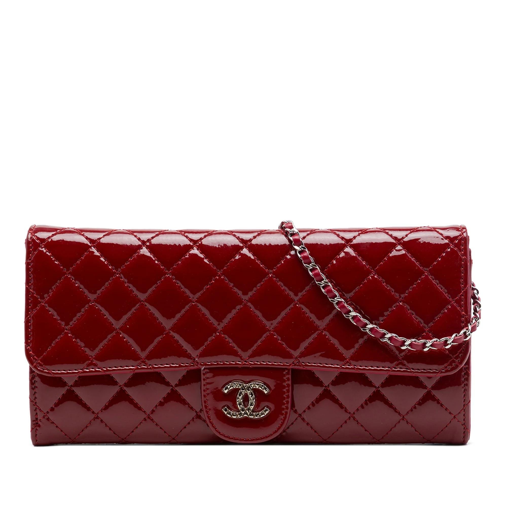 Wallet On Chain Timeless/Classique patent leather handbag