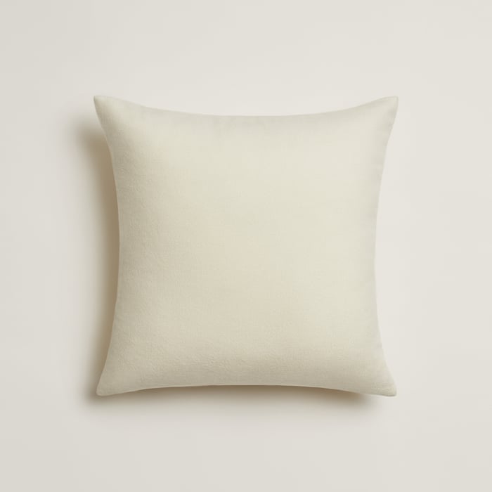Écru En Equilibre Pillow