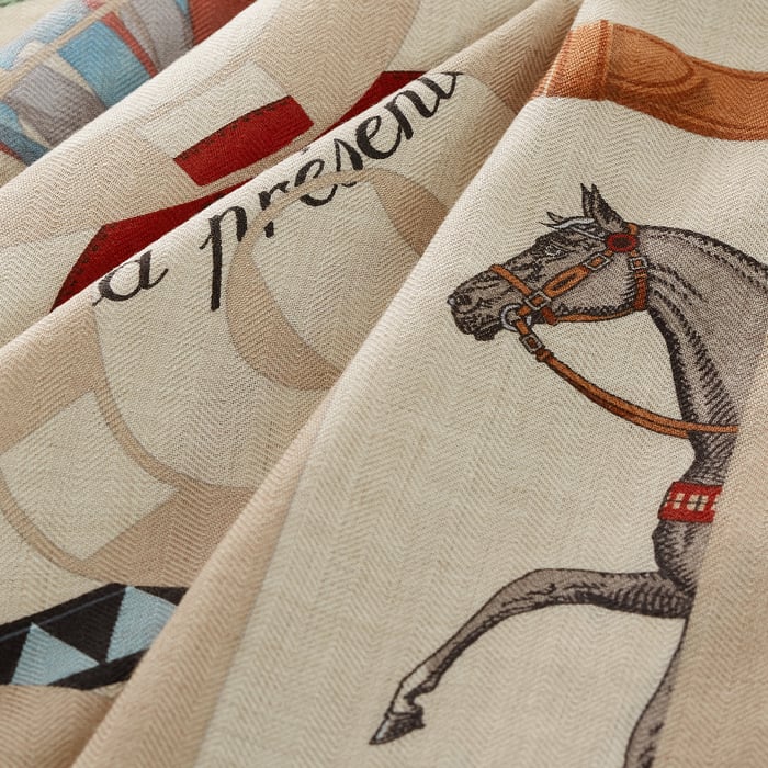 Eperon d'Or Et Tenues De Jour Shawl 140