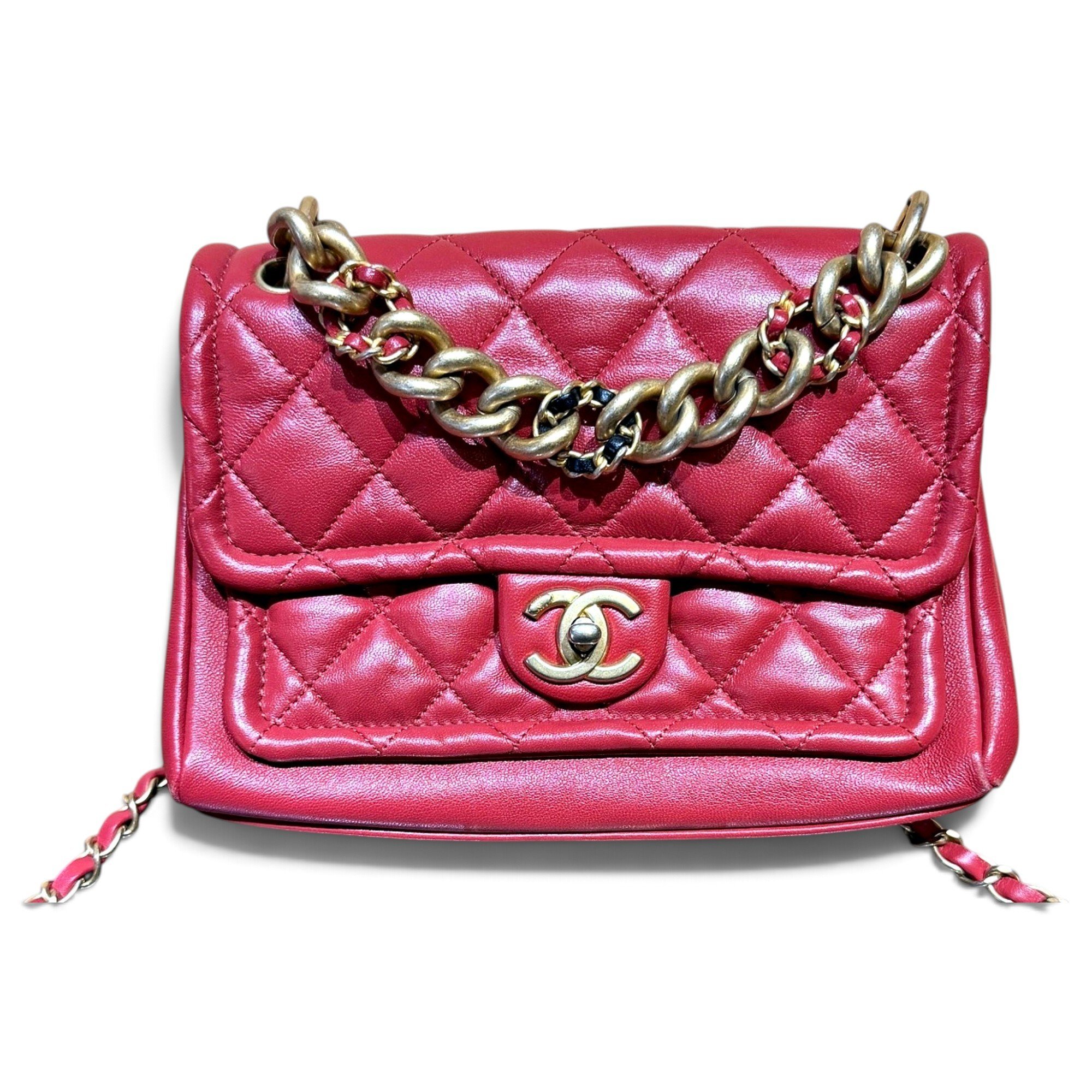 Chanel Timeless/Classique leather crossbody bag