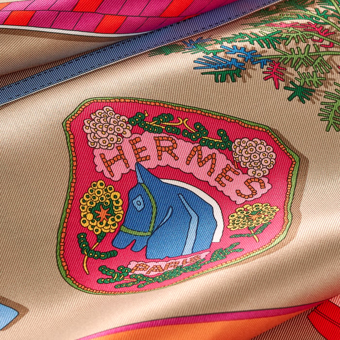 Promenade Coquette Scarf 70