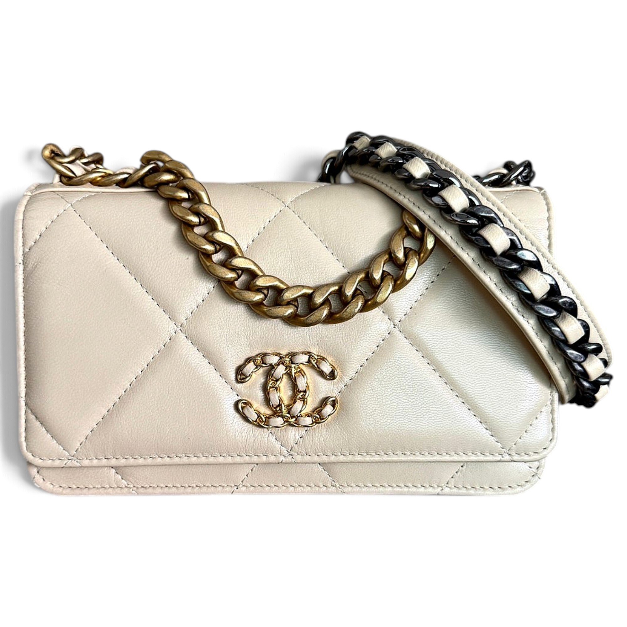 Wallet On Chain Chanel 19 leather handbag