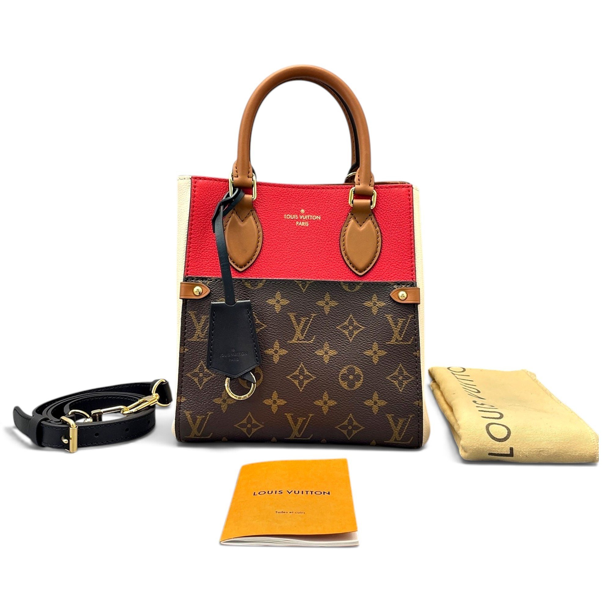 Fold leather tote