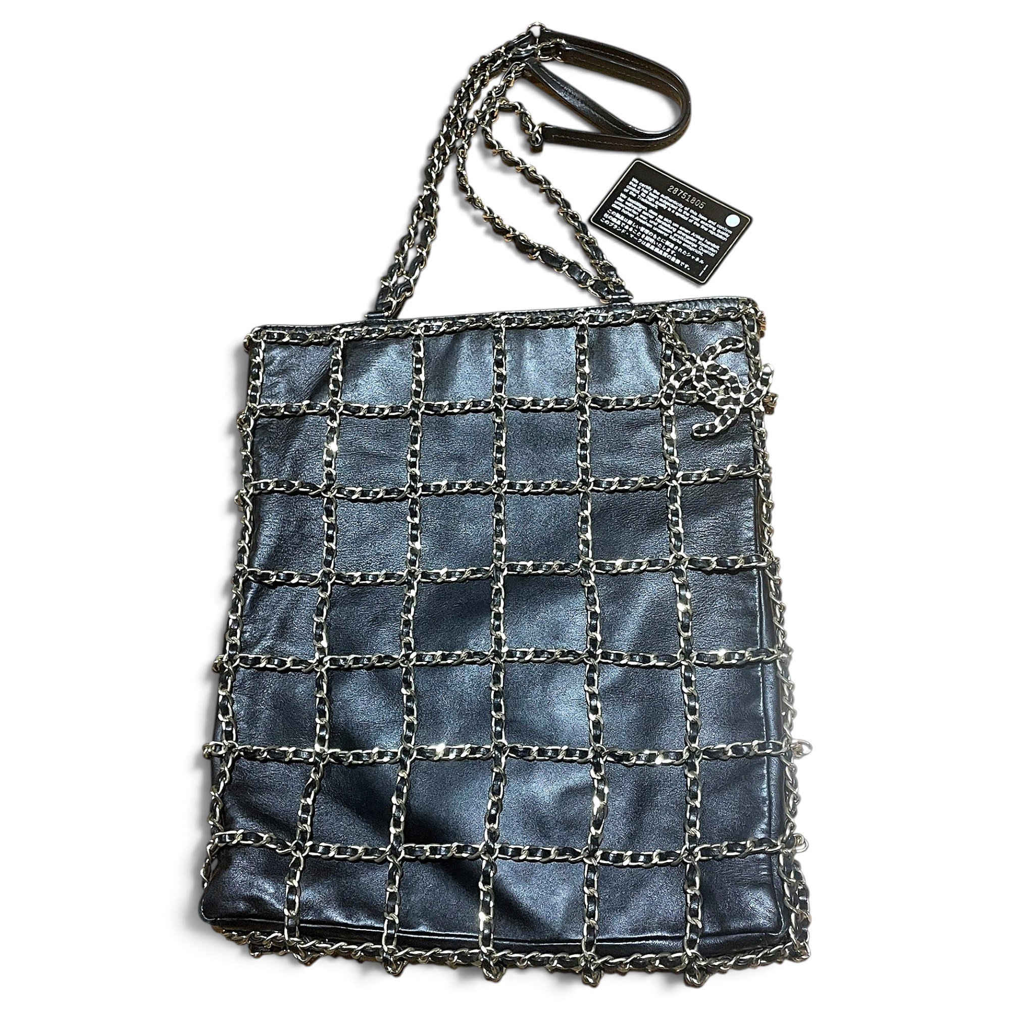 Leather tote