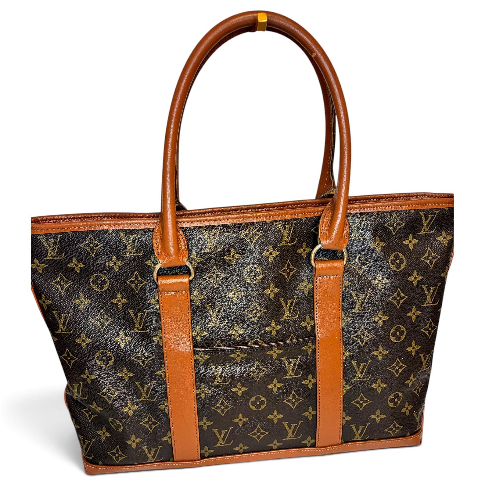 Leather tote