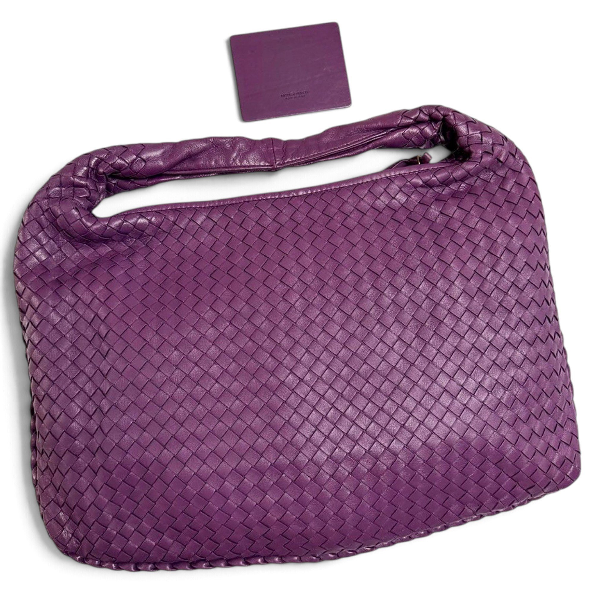 Veneta leather handbag