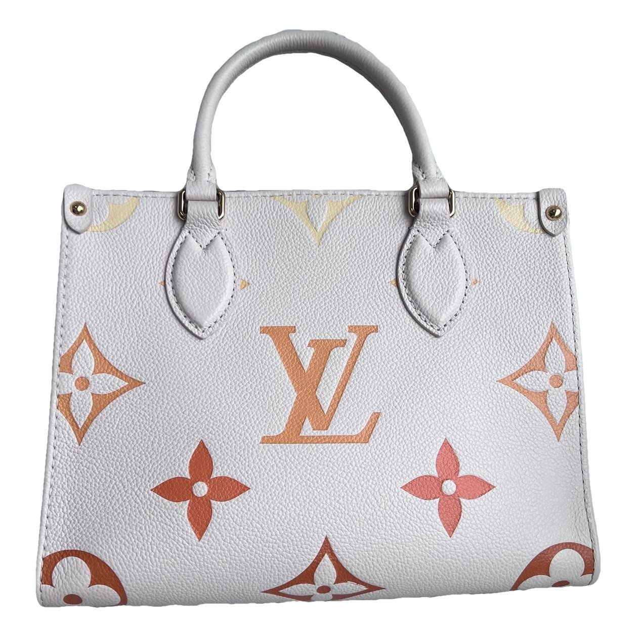 Onthego leather handbag