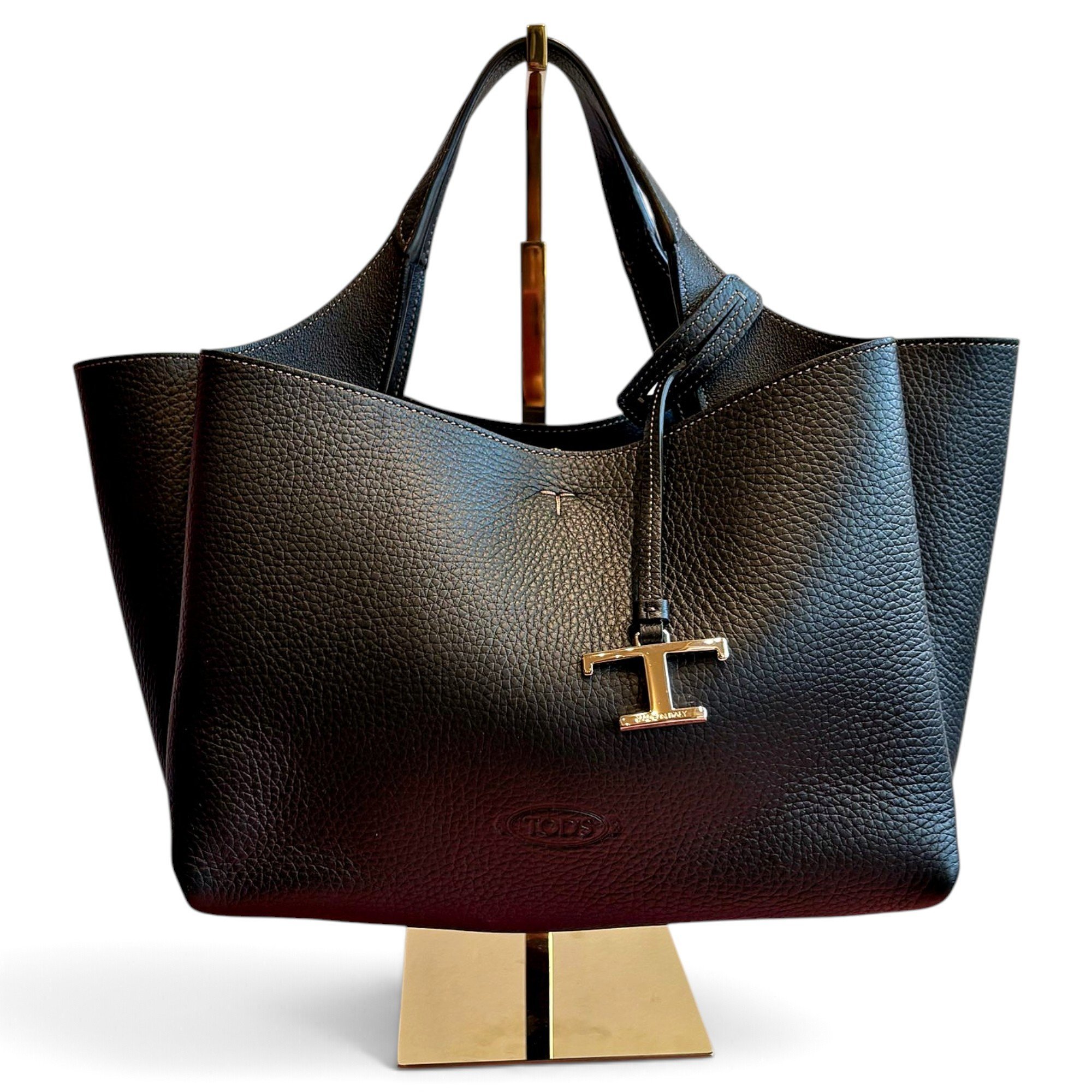 Leather handbag