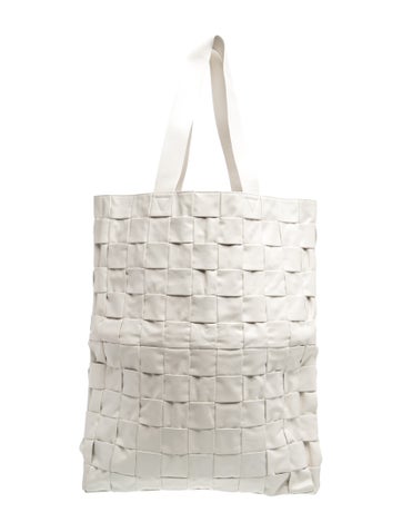 Bottega Veneta Leather Cassette Maxi