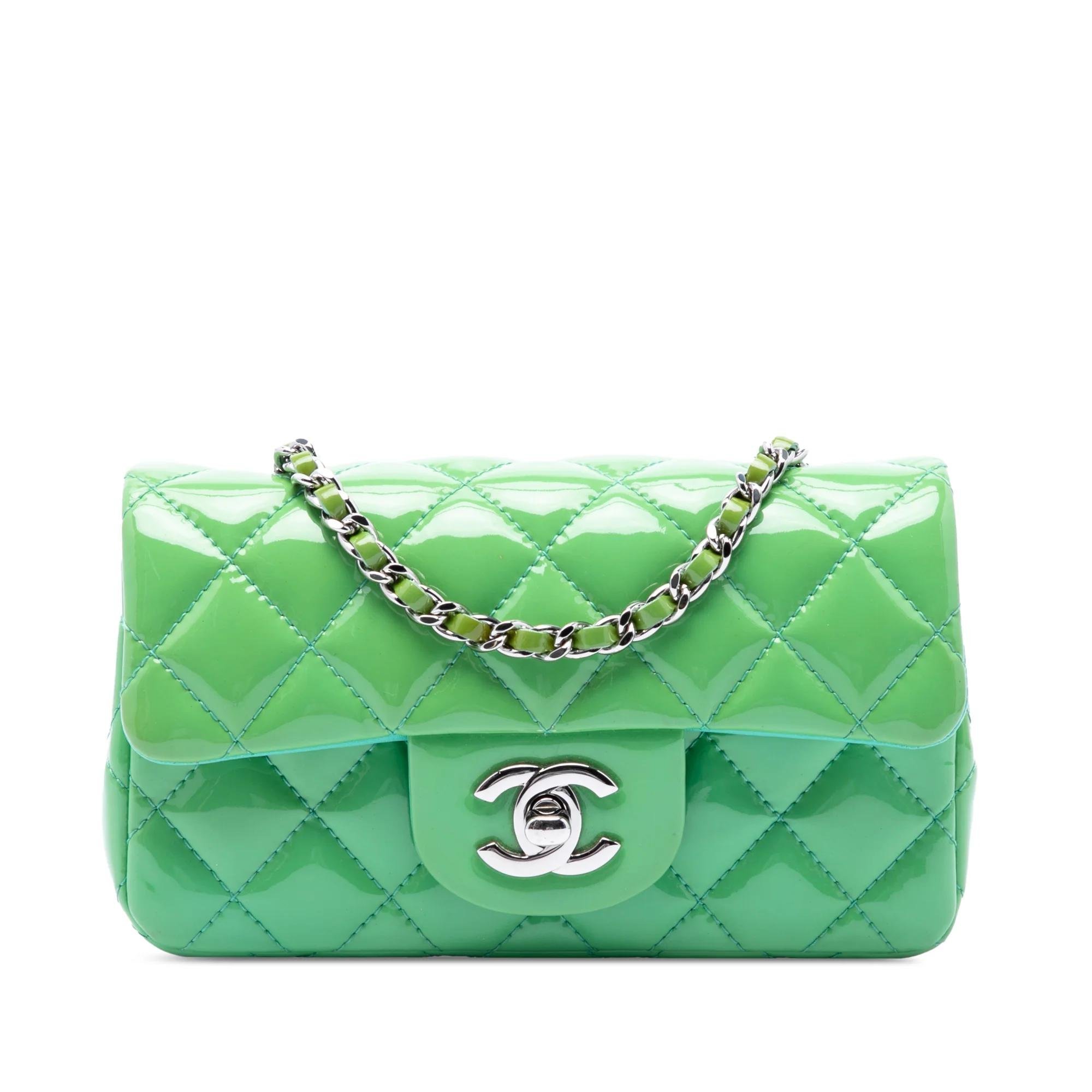 Timeless/Classique patent leather crossbody bag