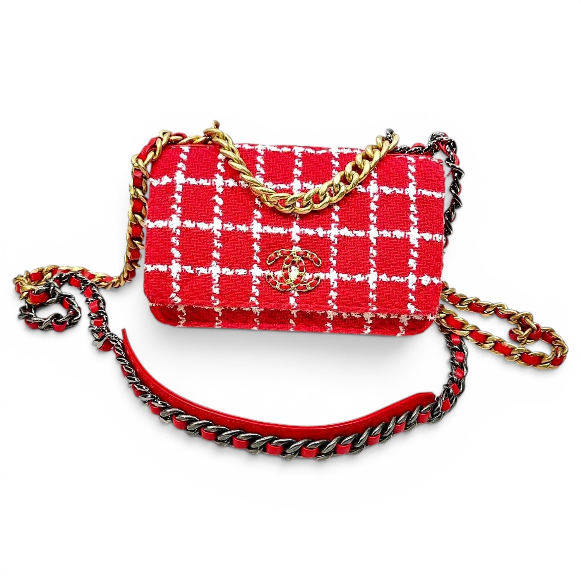 Wallet On Chain Chanel 19 tweed handbag